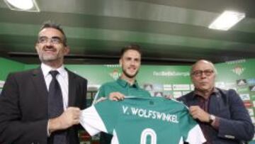 Presentaci&oacute;n de Van Wolfswinkel