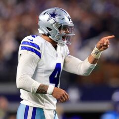 Dak Prescott presenta demanda civil por intento de extorsión