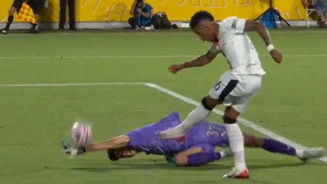 Así fue el paradón milagroso de Bono a Savinho: evitó el 2-0 del Manchester City