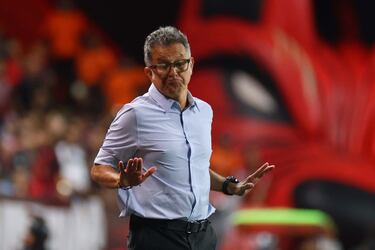 Se abren las puerta de nuevo para Juan Carlos Osorio en Liga MX