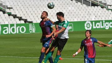 Racing 1 - 0 Huesca: resumen, goles y resultado