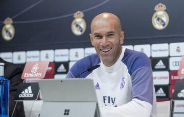 Real Madrid - Deportivo: Zidane had some fun at the pre-match press conference.
