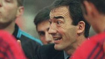 <b>EXPERIENCIA EN MUNDIALES</b>. Es cierto, el fútbol-sala no es lo mismo que el fútbol. Y una de las diferencias es que mientras que en el campo grande no damos pie con bola, en el pequeño no se pierde. Ni contra Brasil. Lozano gana mundiales. Algo sabrá. Puede aportar experiencia en estos eventos y seguro que mucho menos pintarán otros que sólo irán para salir en la foto. Camacho no quiere perdedores y él no lo es. Ni contra Brasil. No. Ya no.