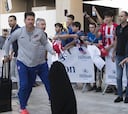 El Atleti ya está en Tel Aviv: Simeone y Griezmann los más aclamados