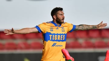Los felinos hicieron buenos los pronósticos. André-Pierre Gignac se despachó con doblete, mientras que Edu Vargas hizo el gol restante.
