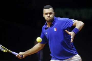 Jo-Wilfried Tsonga cayó por 6-1, 3-6, 6-3 y 6-2 ante Wawrinka en el inicio de la final.