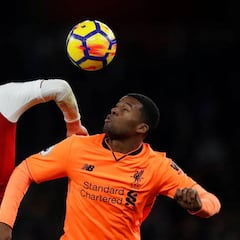 Alexis Sánchez igualó a Paredes como goleador del 2017