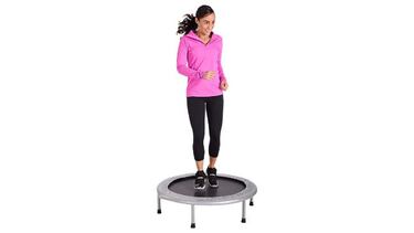 Este trampolín es un éxito en ventas en Amazon con más de 8,000 calificaciones