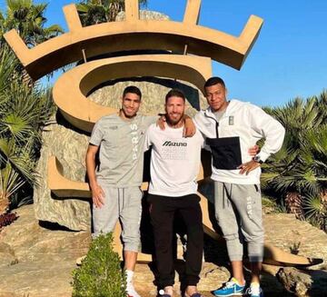 Achraf, Ramos y Mbappé en Sevilla.