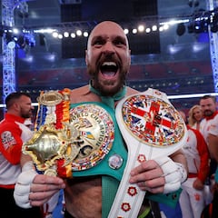 Fury tells Joshua “the ball’s in your court” after offering 60-40 purse split for heavyweight bout