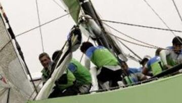 <b>A UN PUNTO.</b> La cuarta plaza que da acceso a las semifinales se sitúa ahora a sólo un punto de la embarcación española.