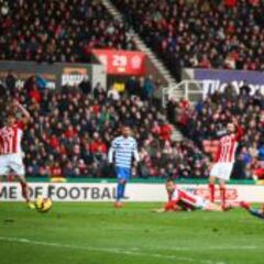 QPR de Vargas e Isla volvió a caer y sufre en la Premier League