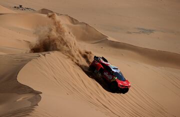 La octava etapa del Dakar en imágenes