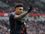 Soccer Football - Premier League - Brentford v Nottingham Forest - GTech Community Stadium, London, Britain - January 25, 2026 Nottingham Forest's Igor Jesus celebrates scoring their first goal REUTERS/Isabel Infantes EDITORIAL USE ONLY. NO USE WITH UNAUTHORIZED AUDIO, VIDEO, DATA, FIXTURE LISTS, CLUB/LEAGUE LOGOS OR 'LIVE' SERVICES. ONLINE IN-MATCH USE LIMITED TO 120 IMAGES, NO VIDEO EMULATION. NO USE IN BETTING, GAMES OR SINGLE CLUB/LEAGUE/PLAYER PUBLICATIONS. PLEASE CONTACT YOUR ACCOUNT REPRESENTATIVE FOR FURTHER DETAILS..