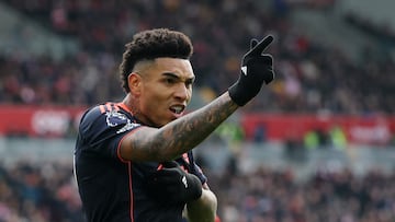 Soccer Football - Premier League - Brentford v Nottingham Forest - GTech Community Stadium, London, Britain - January 25, 2026 Nottingham Forest's Igor Jesus celebrates scoring their first goal REUTERS/Isabel Infantes EDITORIAL USE ONLY. NO USE WITH UNAUTHORIZED AUDIO, VIDEO, DATA, FIXTURE LISTS, CLUB/LEAGUE LOGOS OR 'LIVE' SERVICES. ONLINE IN-MATCH USE LIMITED TO 120 IMAGES, NO VIDEO EMULATION. NO USE IN BETTING, GAMES OR SINGLE CLUB/LEAGUE/PLAYER PUBLICATIONS. PLEASE CONTACT YOUR ACCOUNT REPRESENTATIVE FOR FURTHER DETAILS..
