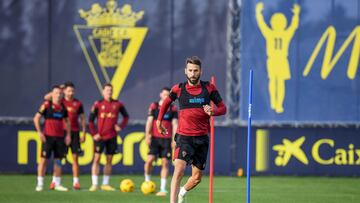 29/12/23  ENTRENAMIENTO DEL CADIZ CF VUELTA AL TRABAJO 
JOSE MARI