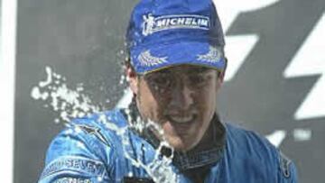 <b>LO MEJOR, EN CASA. </b>Después de protagonizar las portadas de medio mundo, a Fernando todavía le queda el recibimiento en Asturias.