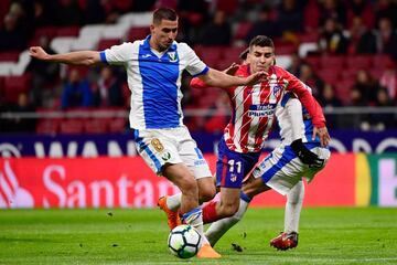 Gabriel Pires and Ángel Correa.