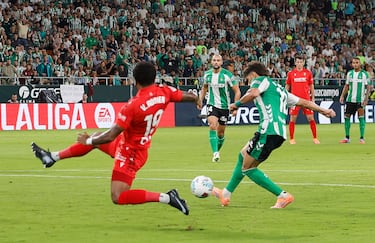 El jugador bético fue el verdadero protagonista del partido un gol y una asistencia. En un momento en el que el equipo sevillano necesita mantener el nivel, Abde fue la mejor noticia ante Osasuna.