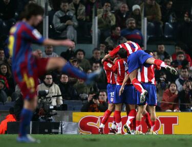 El último Atlético en ganar en el Camp Nou: Torres, Petrov, Luccin, Molinero...