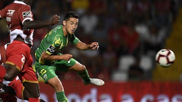 Juan Delgado jugando por en Tondela en Portugal. 