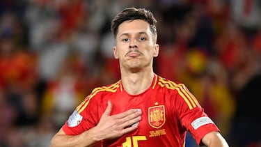 Bryan Zaragoza celebra su gol contra Suiza.