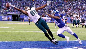 EAST RUTHERFORD, NJ - NOVEMBER 06: Jordan Matthews #81 of the Philadelphia Eagles misses a catch in the end zone on 4th and 10 against Trevin Wade #31 of the New York Giants during the fourth quarter of the game at MetLife Stadium on November 6, 2016 in East Rutherford, New Jersey.   Al Bello/Getty Images/AFP
 == FOR NEWSPAPERS, INTERNET, TELCOS &amp; TELEVISION USE ONLY ==