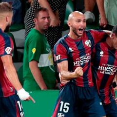 Elche 0 - Huesca 1: resumen, goles y resultado del partido de LaLiga Hypermotion 2024