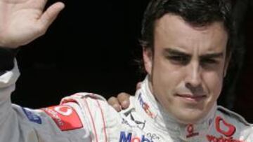 El piloto asturiano se despidió este viernes de McLaren, en busca de otra escudería para el año que viene.