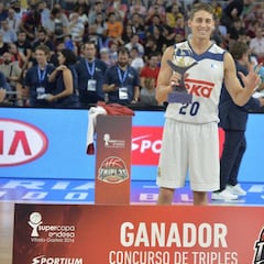 Carroll mantiene la corona y ahora va a por el Rey Bullock