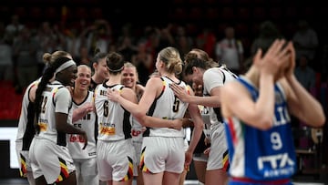 Las jugadoras belgas celebran el pase a la final del Eurobasket 2025 tras derrotar a Italia.