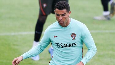 Cristiano Ronaldo, durante una sesión de entrenamiento de Portugal.
