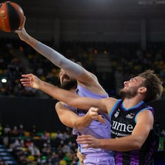 El Bilbao renueva a Galán y lo cede al Alicante hasta final de año