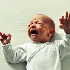 Cuenta por qué a los hombres les cuesta más despertarse cuando llora un bebé y genera un debate colosal