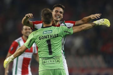 Independiente Medellín y Palestino empataron 1-1 en el Atanasio Girardot por la vuelta de la Fase II de Copa Libertadores y el equipo chileno se impuso 1-4 en los penales, avanzando a la próxima ronda del torneo.