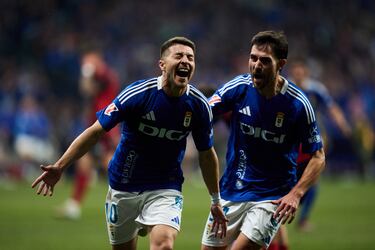 3-1. Francisco Portillo marca el tercer tanto de los azules en el minuto 102 de partido. Un gol que vale un ascenso.