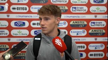 31-10-24. ÁLEX OYÓN, JUGADOR DEL SPORTING, TRAS EL PARTIDO DE COPA EN SORIA FRENTE AL NUMANCIA.