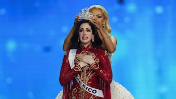 Fatima Bosch of Mexico reacts as she is crowned Miss Universe during the 74th Miss Universe pageant in Bangkok, Thailand, November 21, 2025. REUTERS/Chalinee Thirasupa
