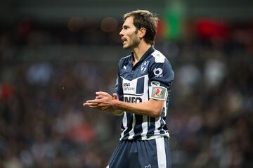 El defensor argentino llegó en 2008 a Rayados, con el que ganó los títulos de Liga MX Apertura 2009 y 2010, además de la Concacaf en 2012 y 2013. Después de su destacada actuación con Selección Argentina en Brasil 2014, cuando se alzó subcampeón mundial, se marchó al a Fiorentina de Italia. Regresó en 2015 y ha mostrado su talento hasta la actualidad.