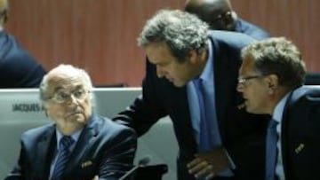 La UEFA insiste en que sean este año las elecciones a la FIFA