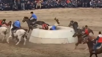 El macabro deporte nacional de Afganist¨¢n que se juega con una cabra como pelota