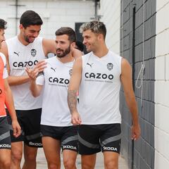 El Valencia apuesta por Cenk hasta 2028