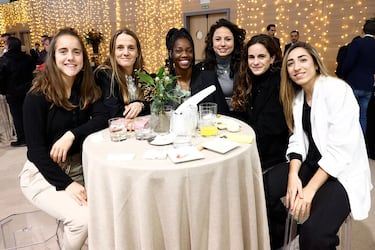 Maite Oroz, Sandie Toletti, Naomie Feller, Ivana Andrés, Tere Abeleira y Olga Carmona.