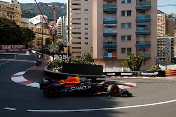 Formula One F1 - Monaco Grand Prix - Circuit de Monaco, Monte Carlo, Monaco - May 26, 2023 Red Bull's Sergio Perez during practice REUTERS/Piroschka Van De Wouw