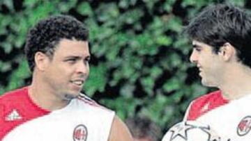 <b>CRACKS. </b>Ronaldo y Kaká, dos de los campeones del Mundo que tiene el Milán, en un entrenamiento.