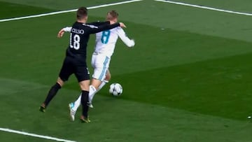 “No es penal a Kroos”, opina el experto arbitral de AS