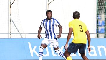 Sheraldo Becker es uno de los jugadores que no cuenta con dorsal para la próxima temporada.