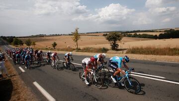Los espa?oles en el Tour: Movistar intent車 los abanicos