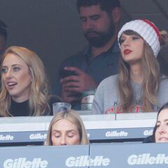 Taylor Swift appeared at Gillette Stadium for recent Chiefs game