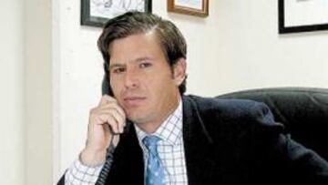 "A Nadal se le ha concedido la insignia de oro y brillantes por los extraordinarios servicios prestados"